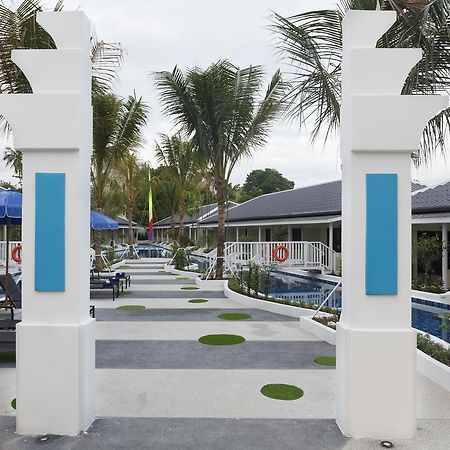 Brook Resort&Villas Chalong Esterno foto
