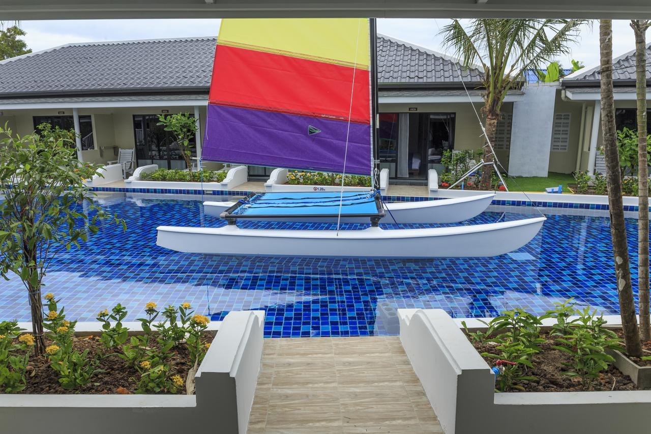 Brook Resort&Villas Chalong Esterno foto
