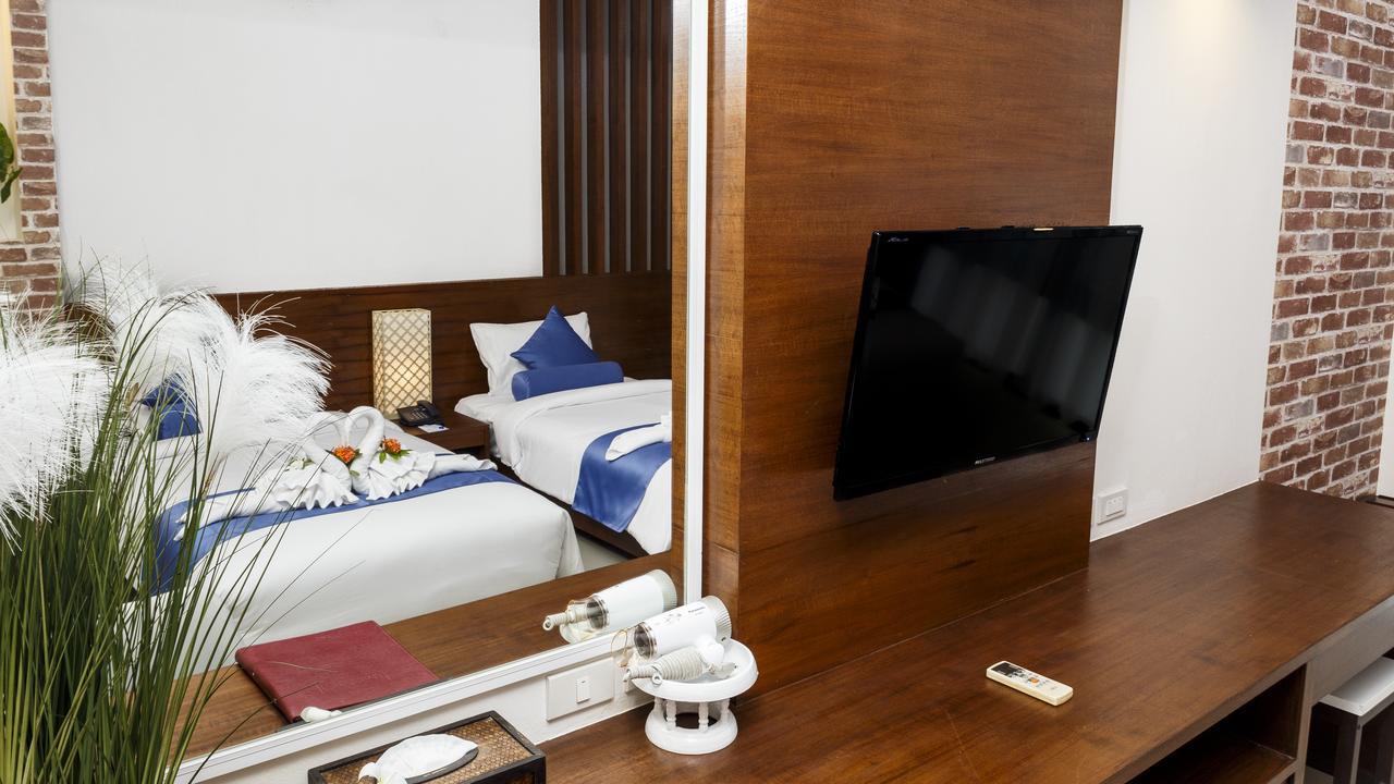 Brook Resort&Villas Chalong Esterno foto