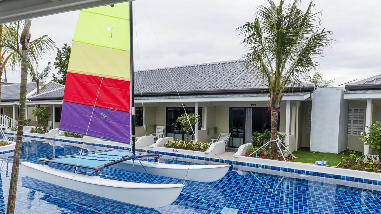 Brook Resort&Villas Chalong Esterno foto