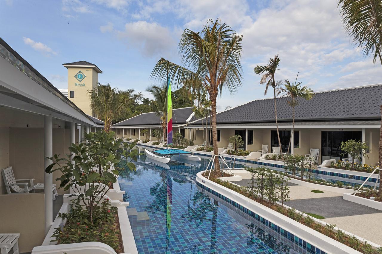 Brook Resort&Villas Chalong Esterno foto
