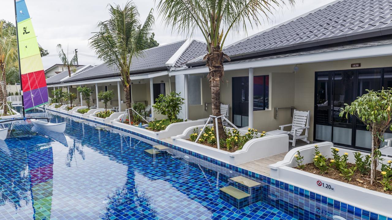 Brook Resort&Villas Chalong Esterno foto